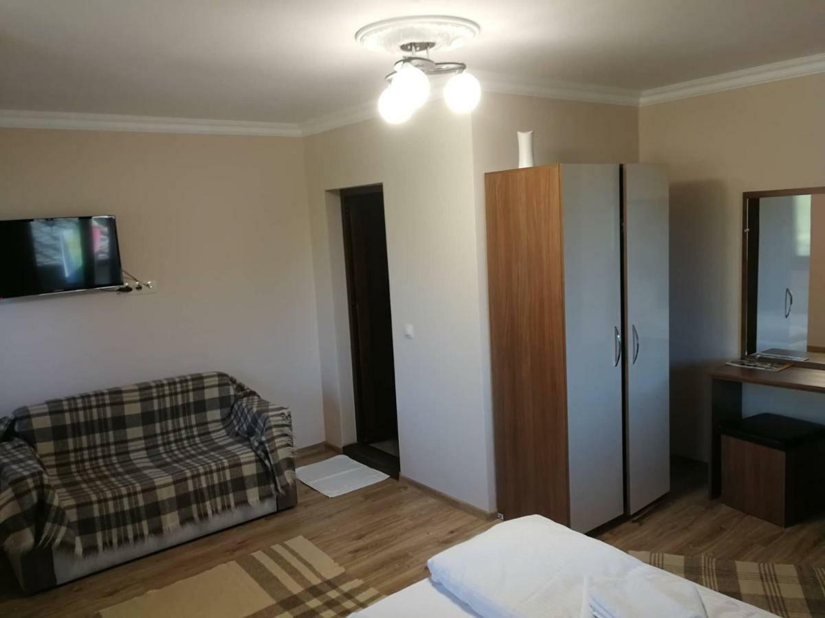 Слънчевата Къща Hotell Kovačevica Exteriör bild